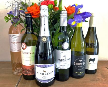 Win an English wine hamper with the Southern Counties Show